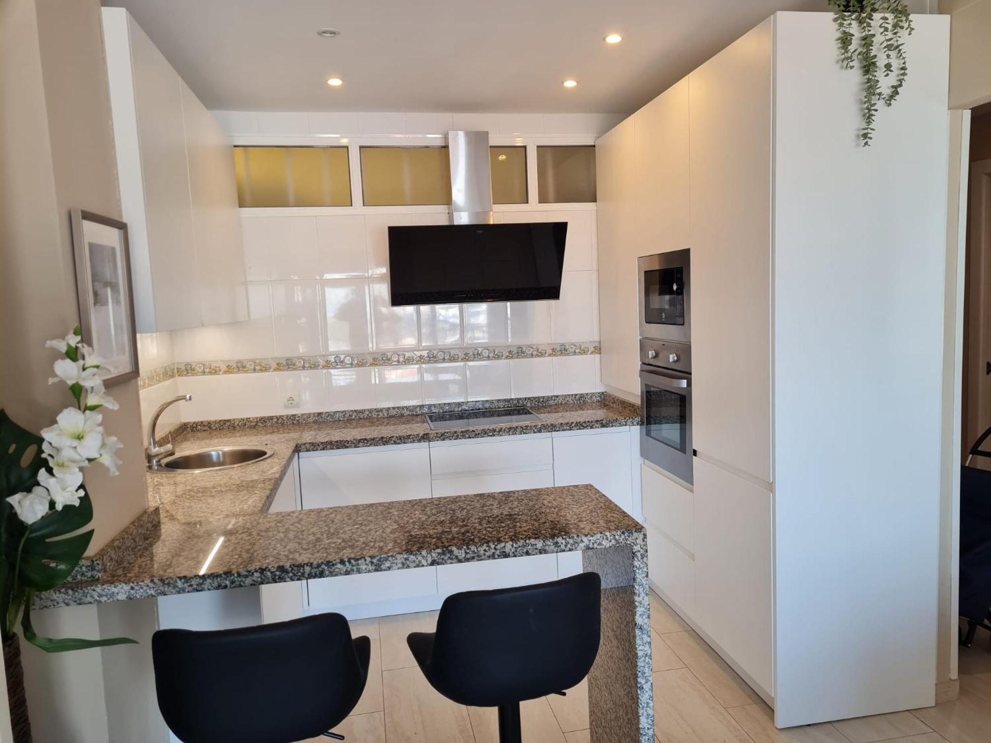 Fuengirola. Bonito Apartamento En Paseo Maritimo. Espectaculares Vistas Al Mar. Primera Linea Экстерьер фото