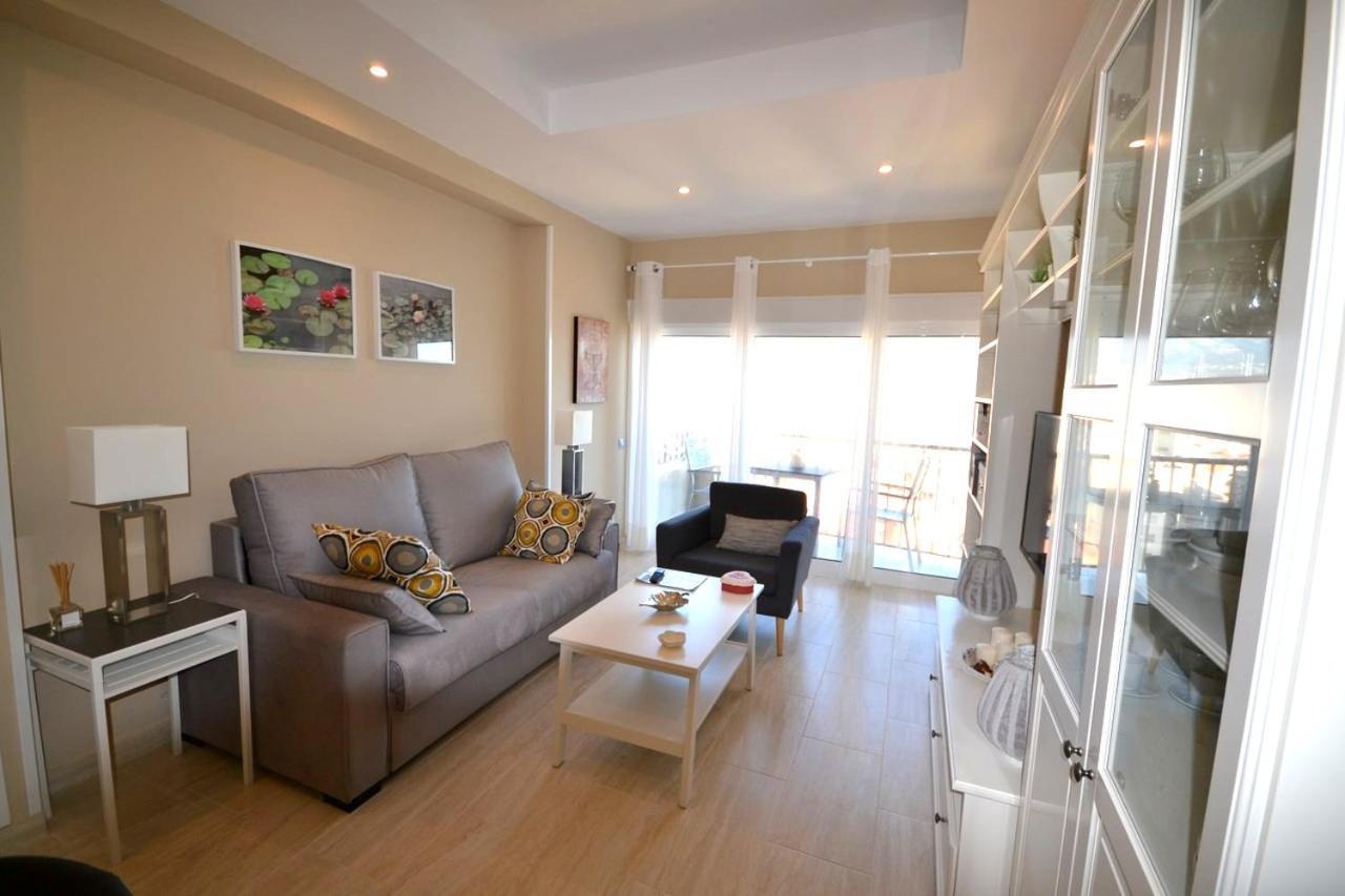 Fuengirola. Bonito Apartamento En Paseo Maritimo. Espectaculares Vistas Al Mar. Primera Linea Экстерьер фото